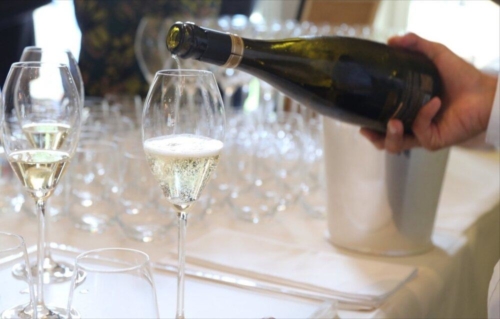 Le Champagne de la Champagne célébré avec effervescence à travers le monde